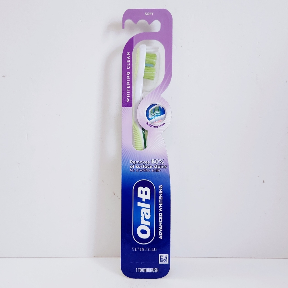 🍭7/$15 Oral-B Advanced Whitening Toothbrush Soft